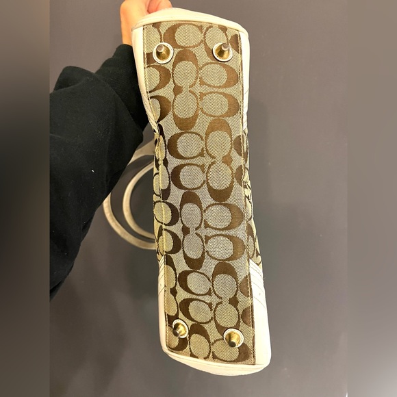 Coach Vintage Hampton Satchel with Signature Canvas and White Leather Trim - Picture 6 of 11